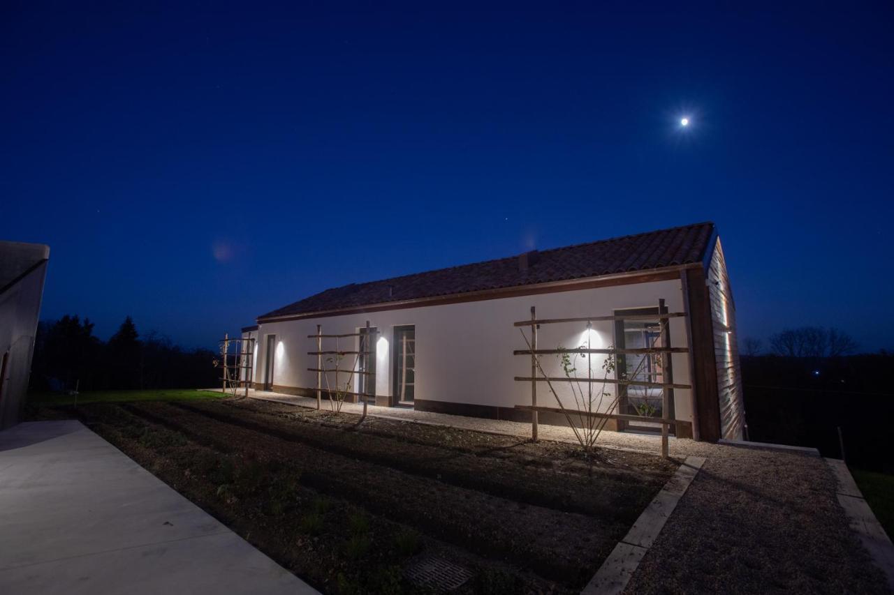 Вилла Cascina Rueral Montafia Экстерьер фото